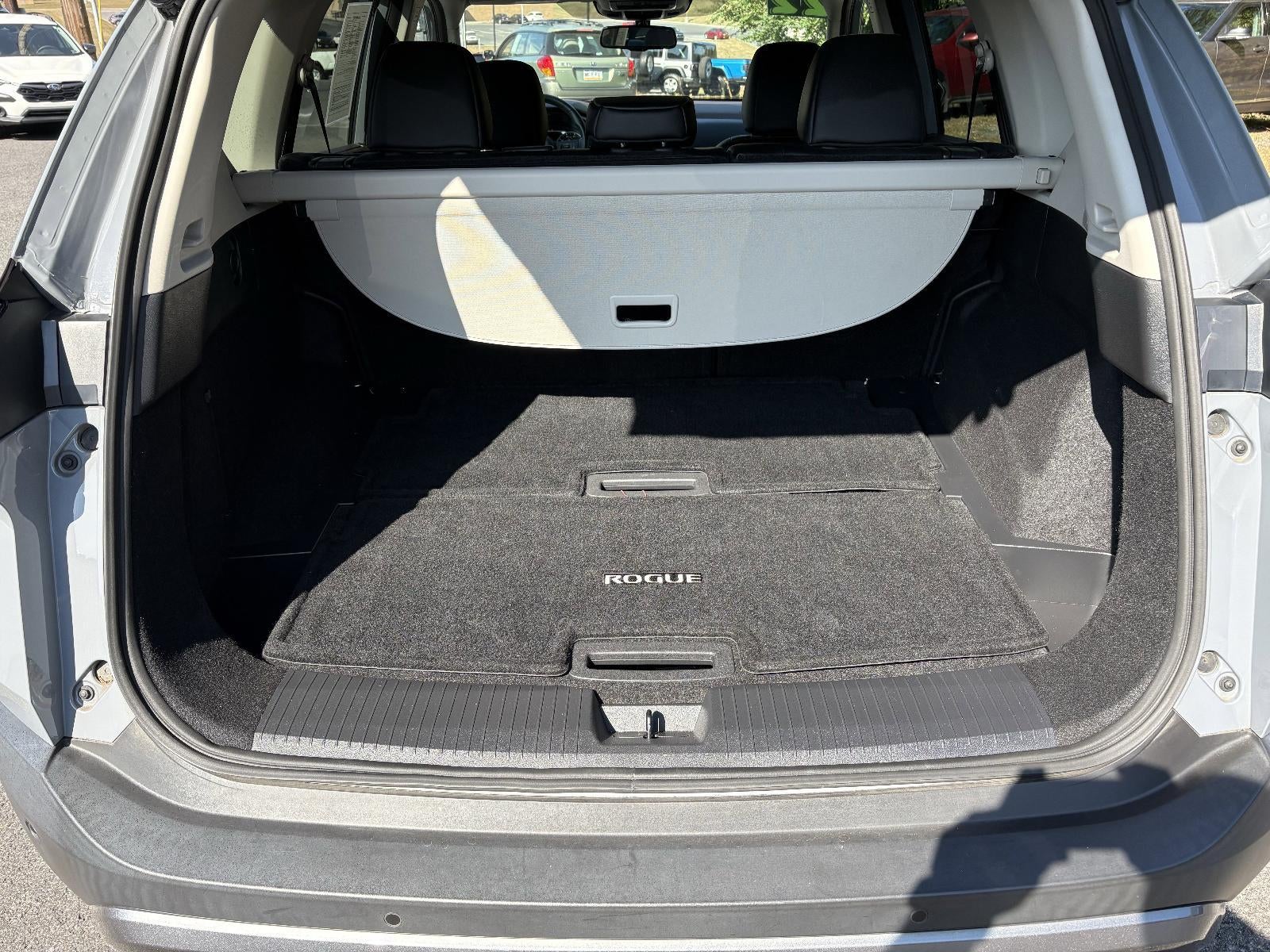 2022 Nissan Rogue AWD SL