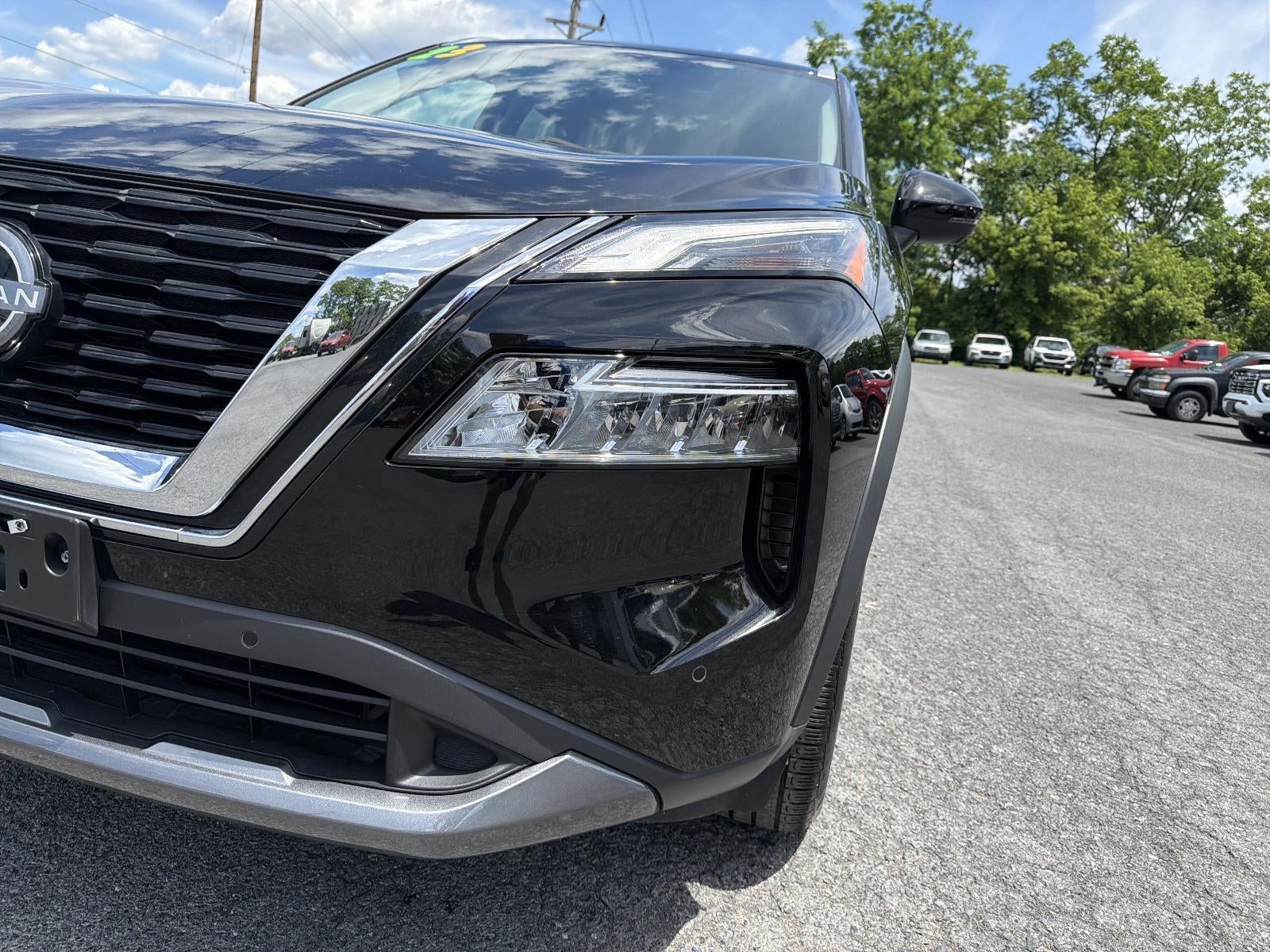 2023 Nissan Rogue AWD SL