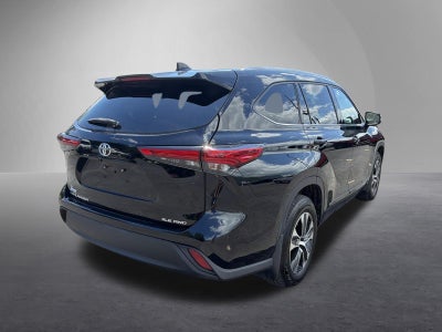 2021 Toyota Highlander XLE AWD (Natl)