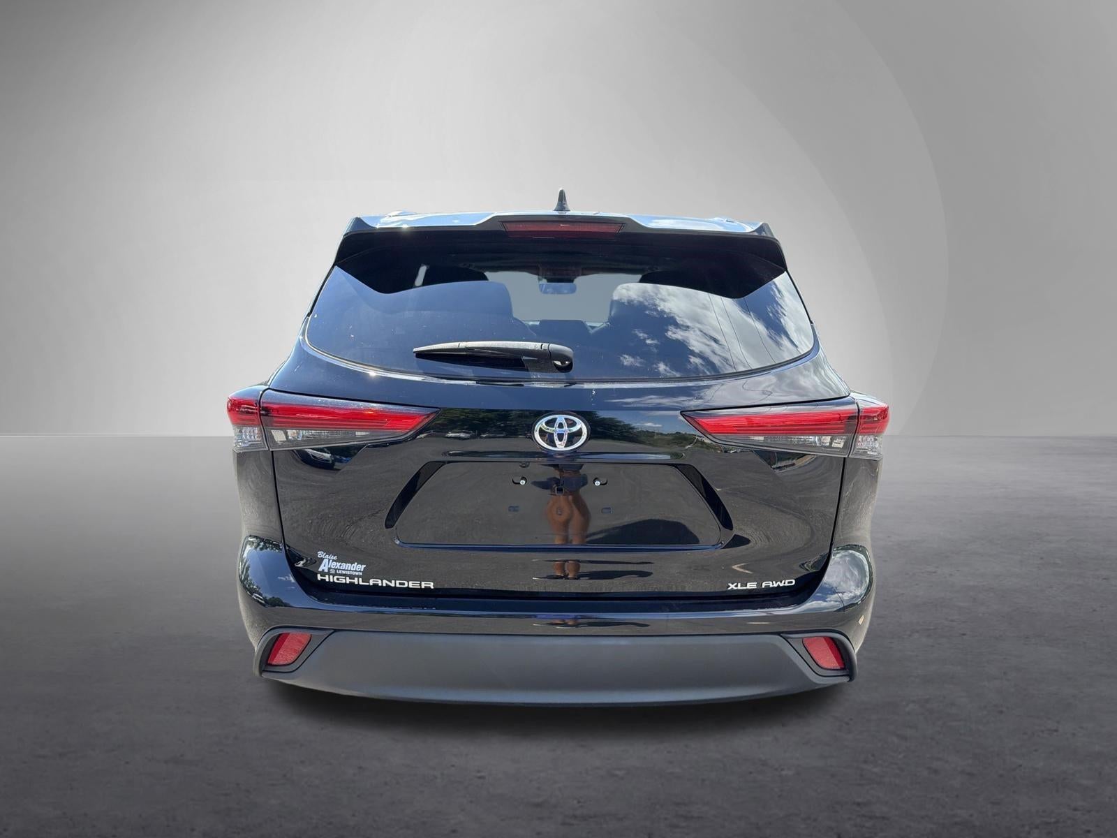 2021 Toyota Highlander XLE AWD (Natl)