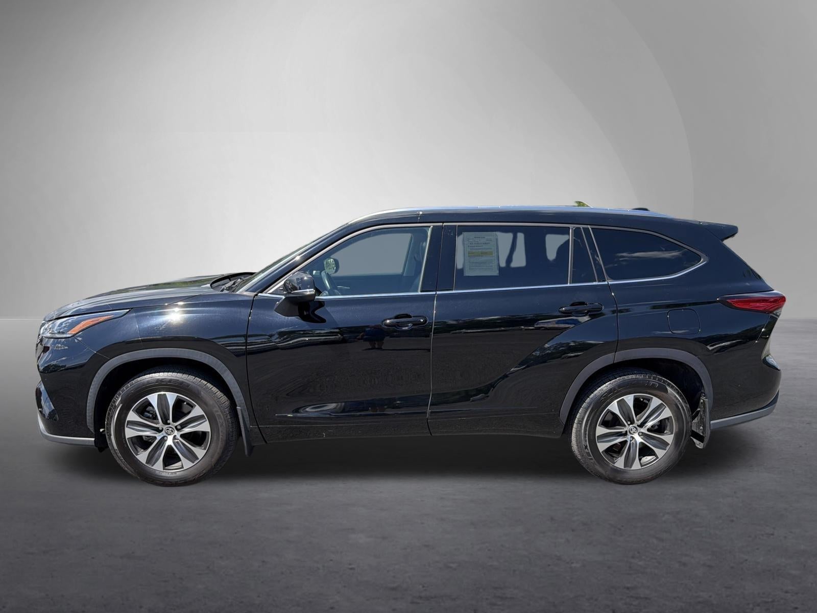 2021 Toyota Highlander XLE AWD (Natl)