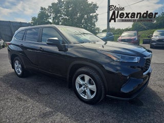 2023 Toyota Highlander LE AWD (SE)