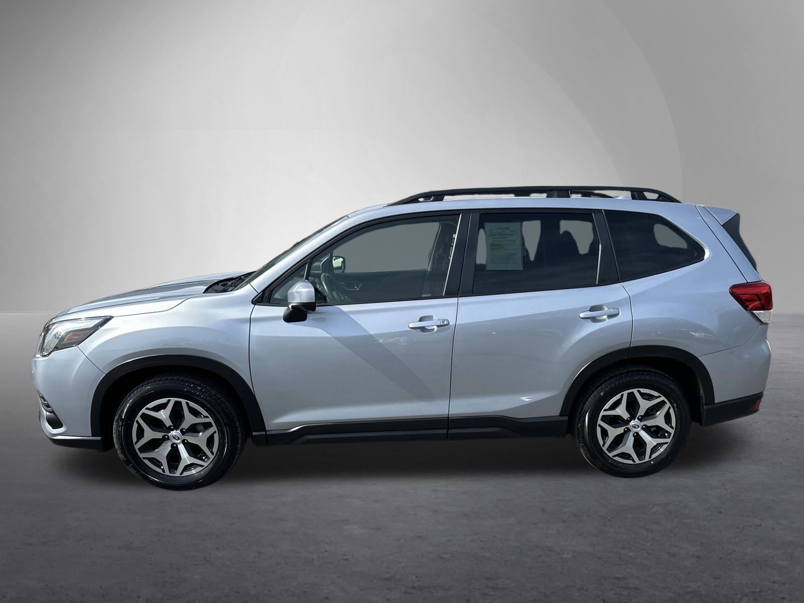 2023 Subaru Forester Premium CVT