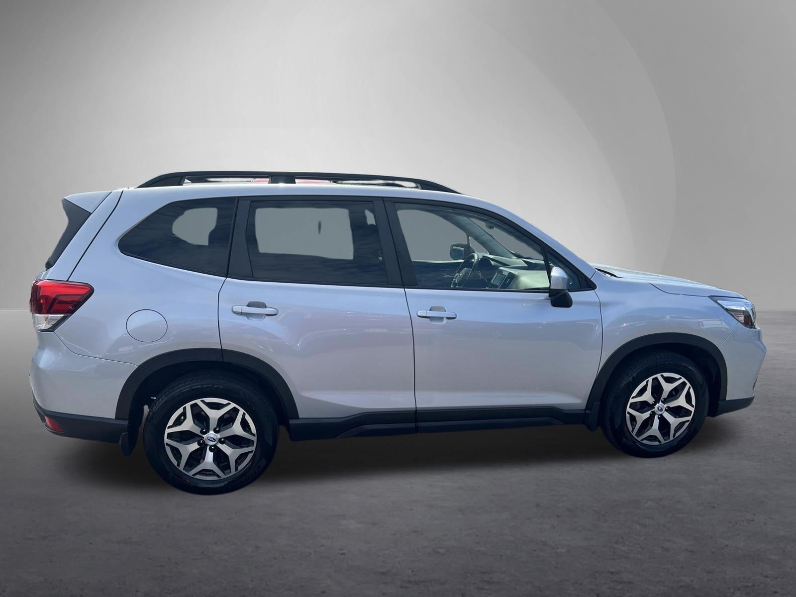 2021 Subaru Forester Premium CVT