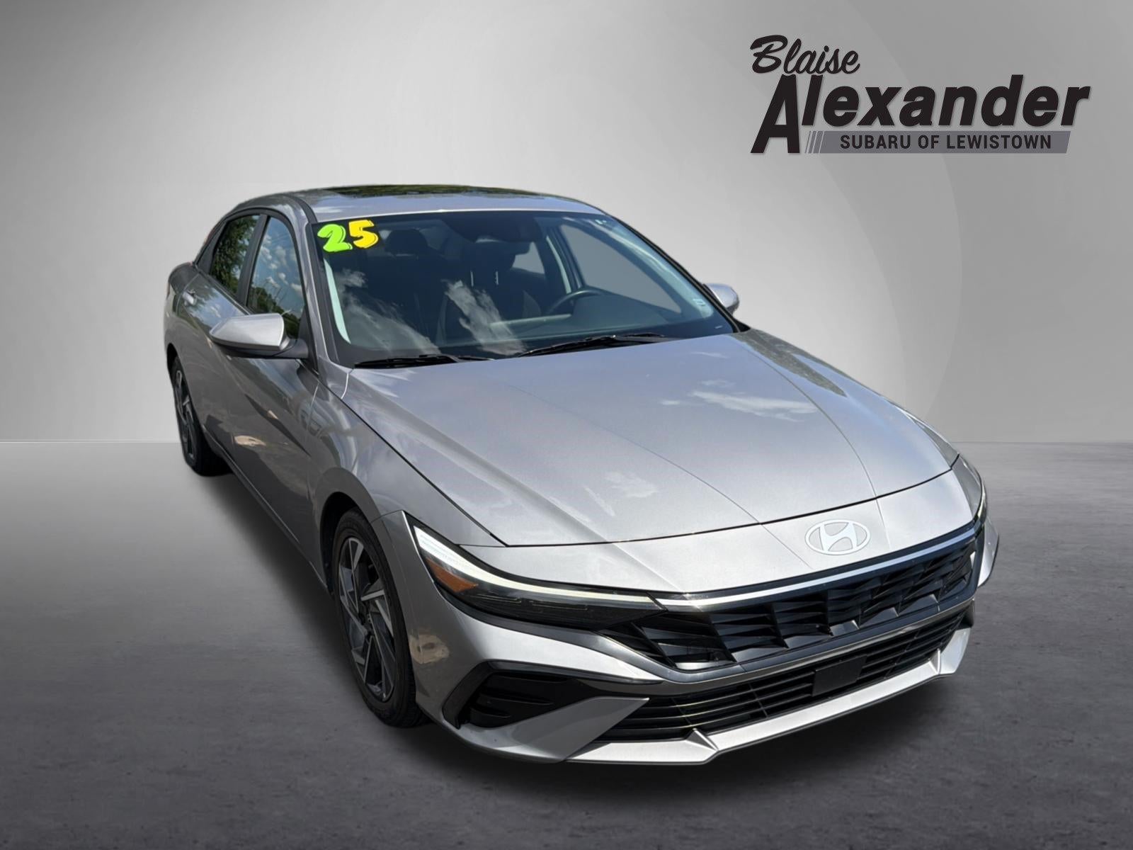 2025 Hyundai ELANTRA SEL Convenience IVT