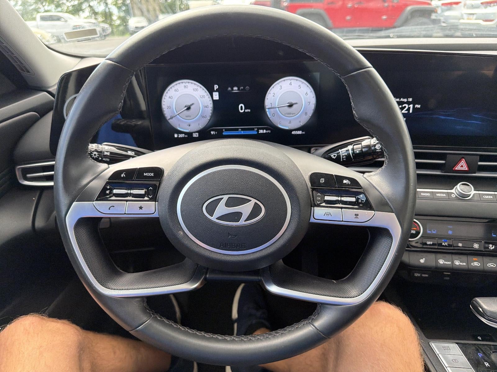 2025 Hyundai ELANTRA SEL Convenience IVT