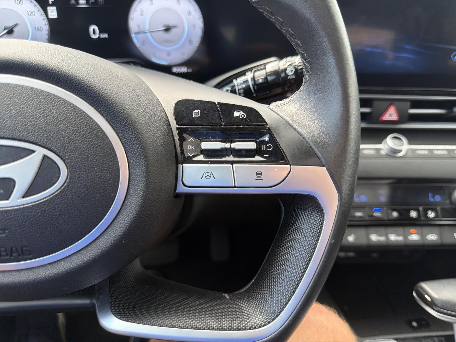 2025 Hyundai ELANTRA SEL Convenience IVT