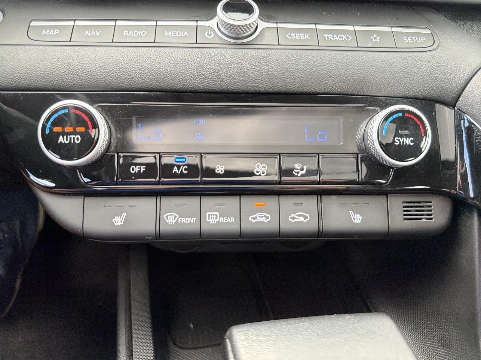 2025 Hyundai ELANTRA SEL Convenience IVT