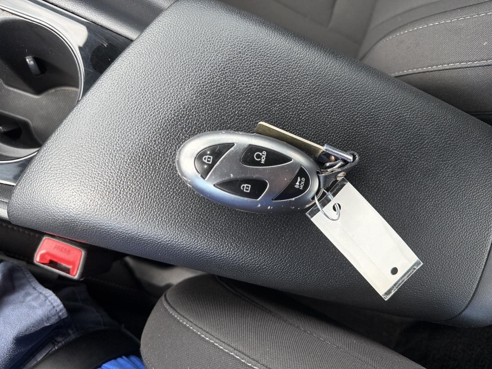 2025 Hyundai ELANTRA SEL Convenience IVT