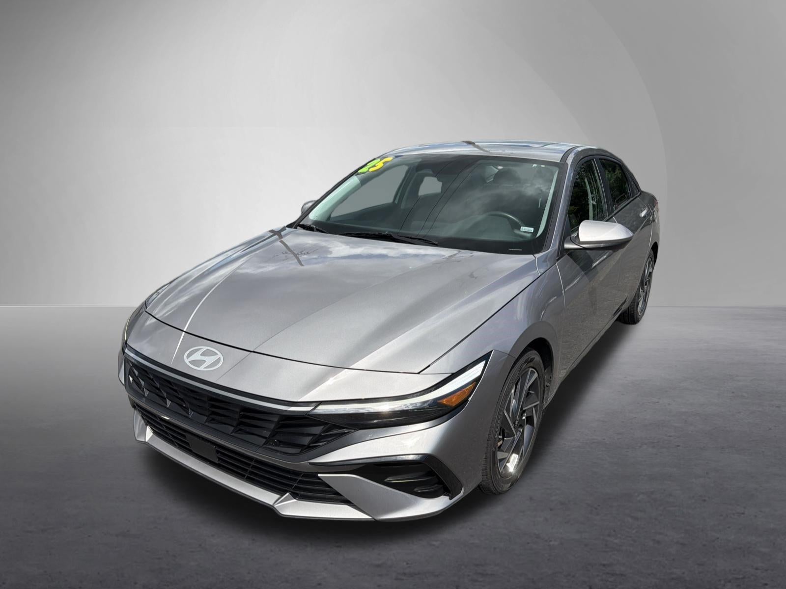 2025 Hyundai ELANTRA SEL Convenience IVT