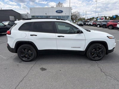 2017 Jeep Cherokee Altitude 4x4 *Ltd Avail*