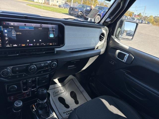 2025 Jeep Wrangler Willys 4 Door 4x4
