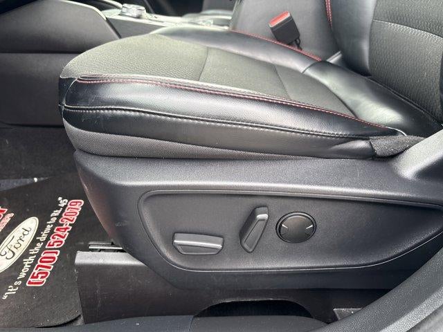 2025 Ford Escape ST-Line AWD