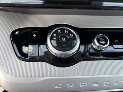 2025 Ford Expedition Max Active 4x4