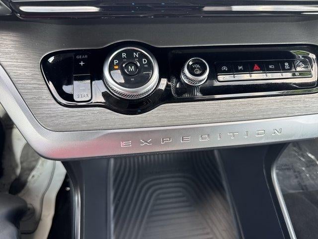 2025 Ford Expedition Max Platinum 4x4