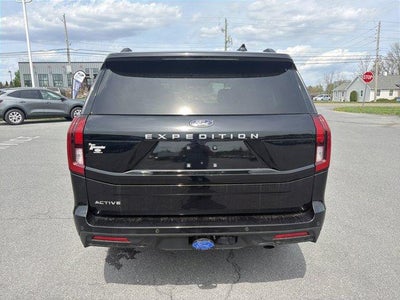 2025 Ford Expedition Active 4x4