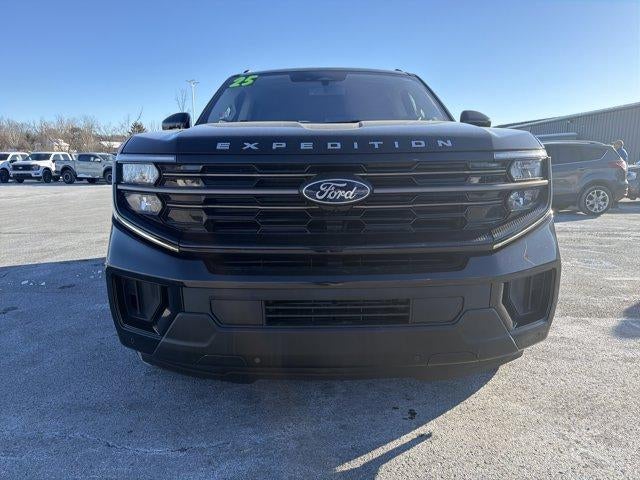 2025 Ford Expedition Active 4x4