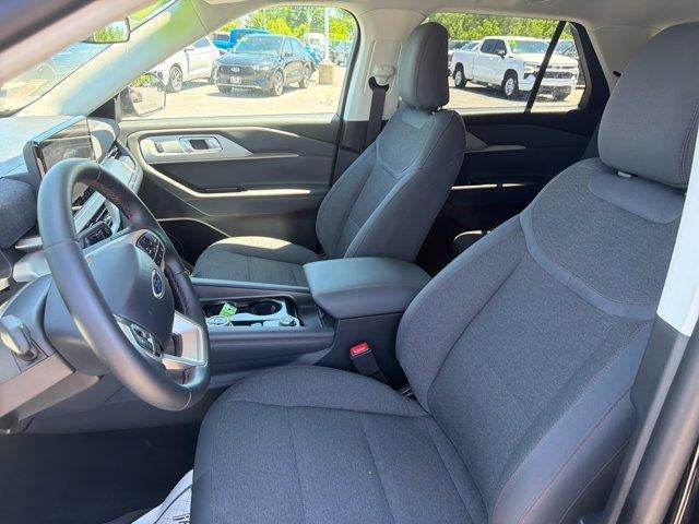 2026 Ford Explorer Active w/100A Pkg 4WD