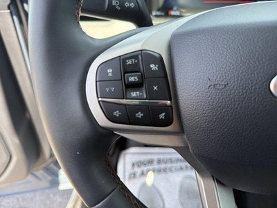 2026 Ford Explorer Active w/100A Pkg 4WD