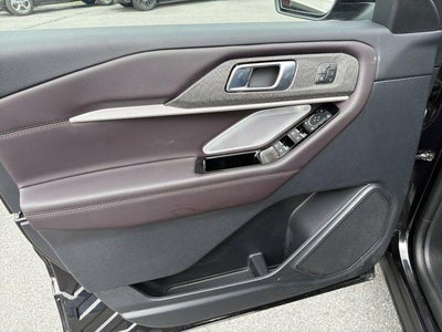 2026 Ford Explorer Platinum 4WD