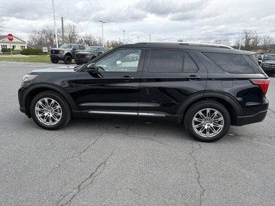 2026 Ford Explorer Platinum 4WD