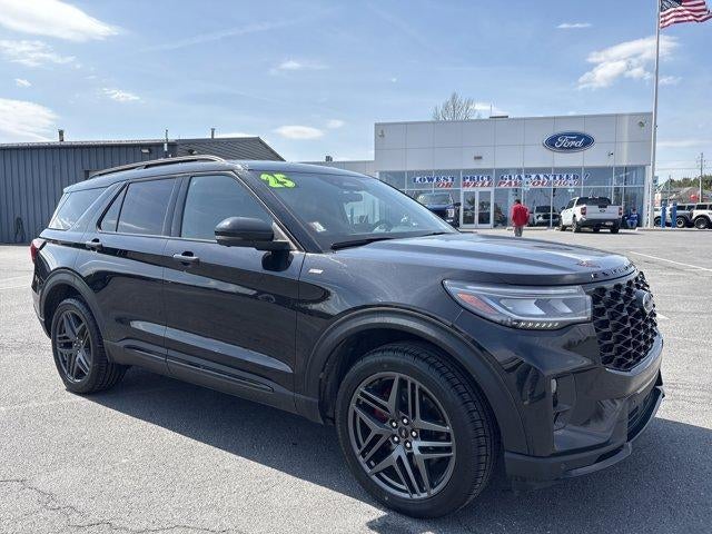 2025 Ford Explorer ST-Line 4WD