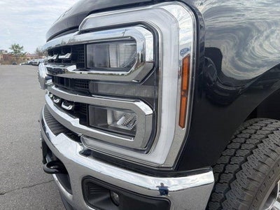 2024 Ford Super Duty F-350 SRW LARIAT 4WD Crew Cab 6.75' Box
