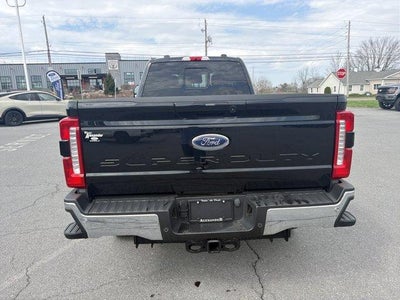 2024 Ford Super Duty F-350 SRW LARIAT 4WD Crew Cab 6.75' Box