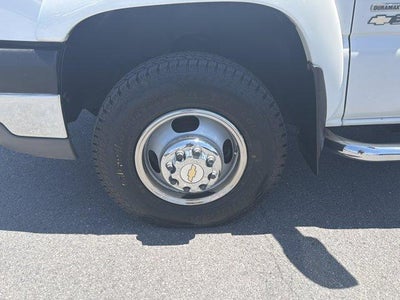 2004 Chevrolet Silverado 3500 DRW LT