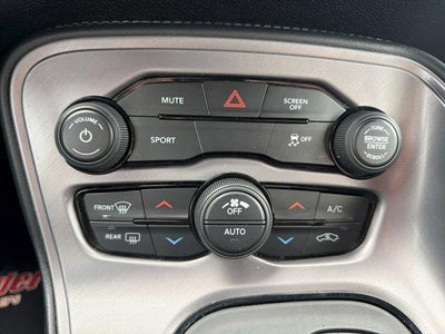 2023 Dodge Challenger SXT RWD