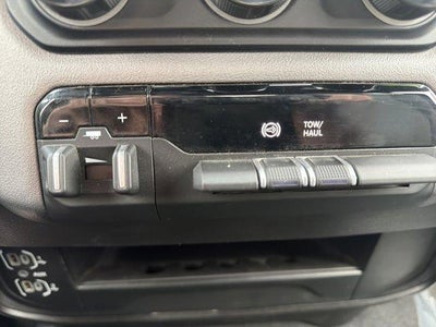 2024 RAM 3500 Big Horn 4x4 Crew Cab 8' Box