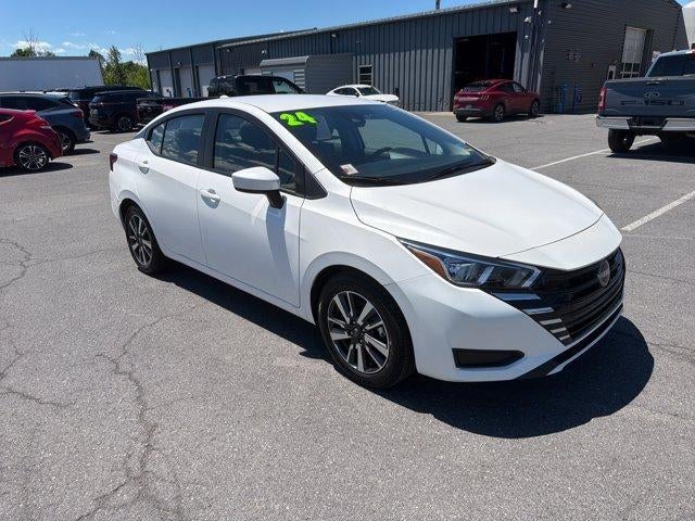 2024 Nissan Versa SV CVT