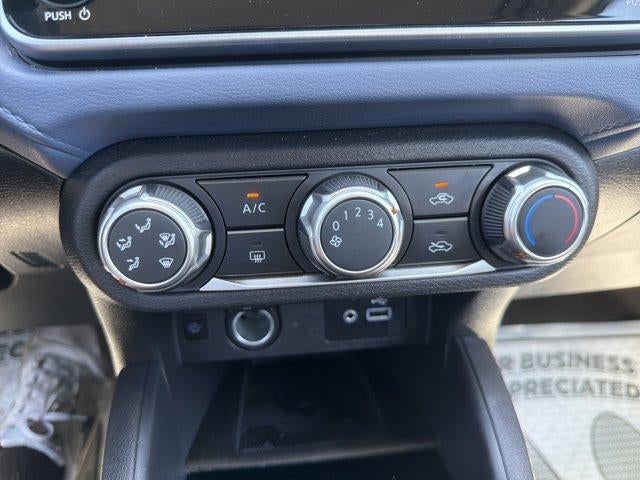 2024 Nissan Versa SV CVT