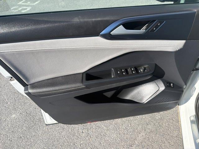 2024 Volkswagen Taos SE FWD