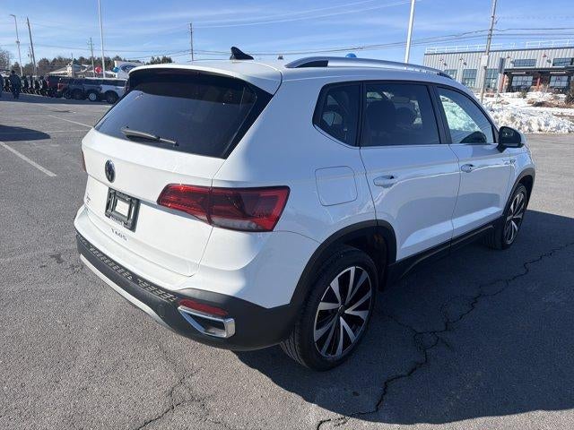 2024 Volkswagen Taos SE FWD