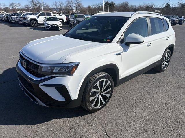 2024 Volkswagen Taos SE FWD