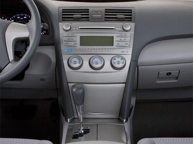 2011 Toyota Camry 4dr Sdn I4 Auto LE (Natl)