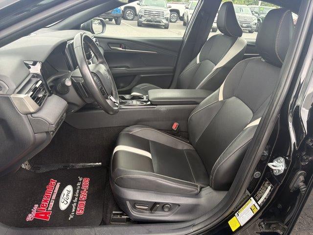 2025 Toyota Camry SE (SE)