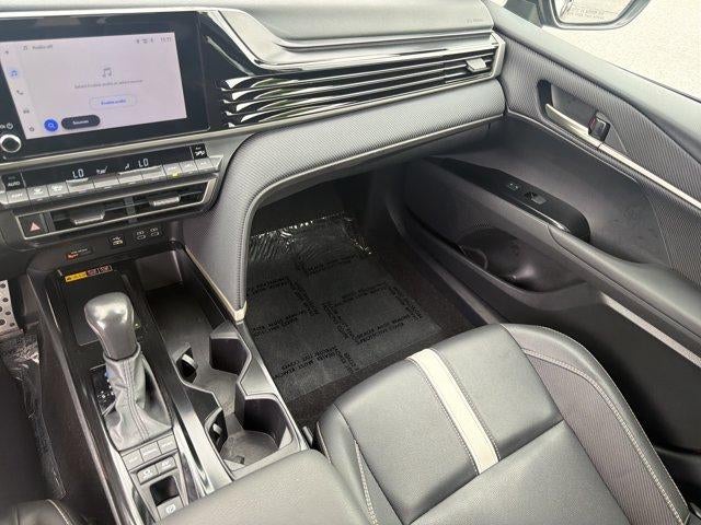 2025 Toyota Camry SE (SE)