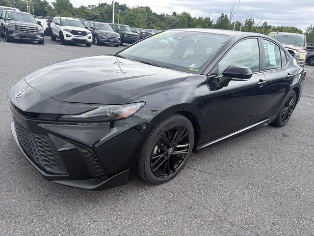 2025 Toyota Camry SE (SE)