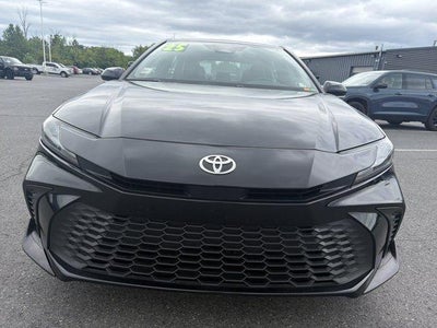2025 Toyota Camry SE (SE)