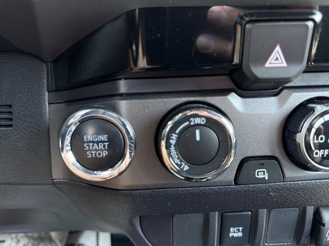 2018 Toyota Tacoma TRD Sport Double Cab 5' Bed V6 4x4 AT (Natl)
