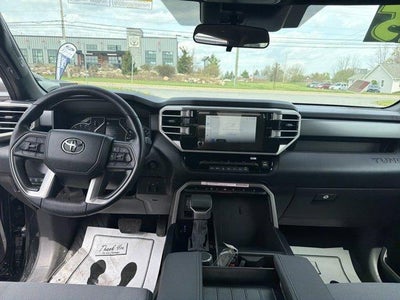 2025 Toyota Tundra 4WD 4WD SR5 CrewMax 5.5' Bed (SE)