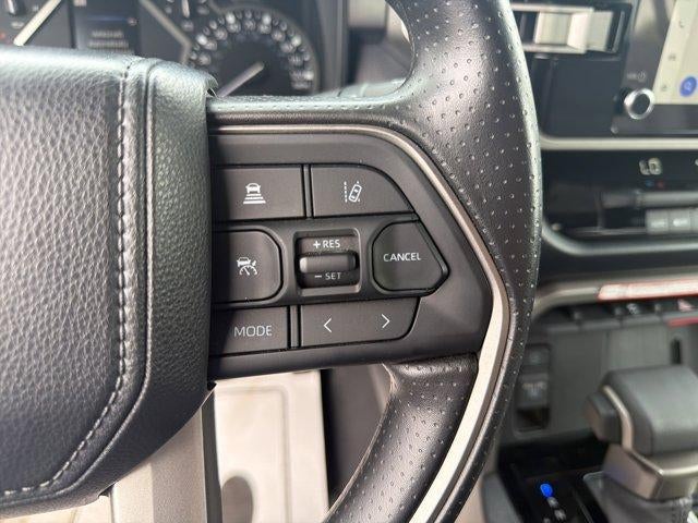 2025 Toyota Tundra 4WD 4WD SR5 CrewMax 5.5' Bed (SE)