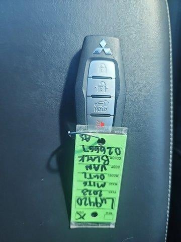 2023 Mitsubishi Outlander SE Special Edition FWD