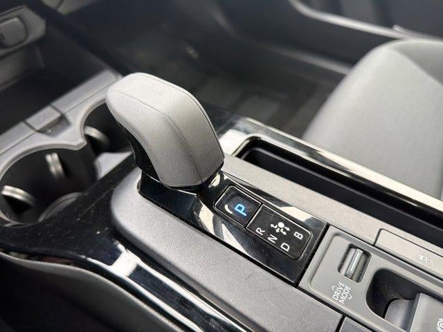 2025 Toyota Prius LE (Natl)