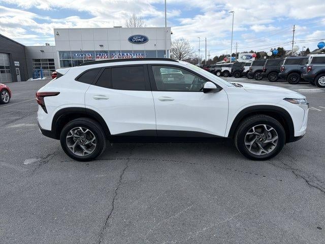 2025 Chevrolet Trax FWD 4dr LT