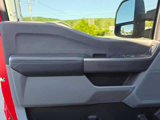 2023 Ford Super Duty F-550 DRW XLT 4WD Reg Cab 145" WB 60" CA