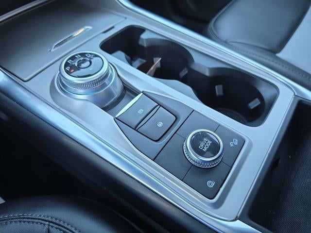 2023 Ford Explorer XLT 4WD