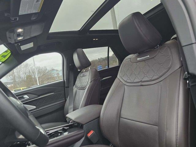 2025 Ford Explorer Platinum 4WD